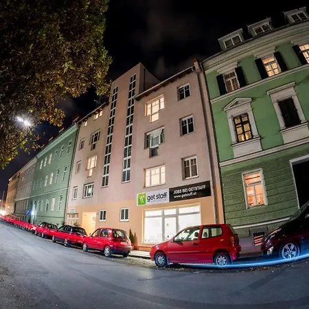 Pestalozzistrasse Apartment *